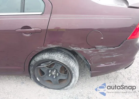 2011 Ford Fusion Se z USA, uszkodzony, nr VIN 3FAHP0HA9BR332992